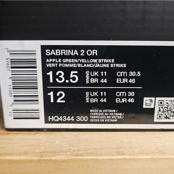 Nike Sabrina 2 Oregon Ducks Apple Green Yellow Strike Basketball Shoe HQ4344-300 - Picture 10 of 11